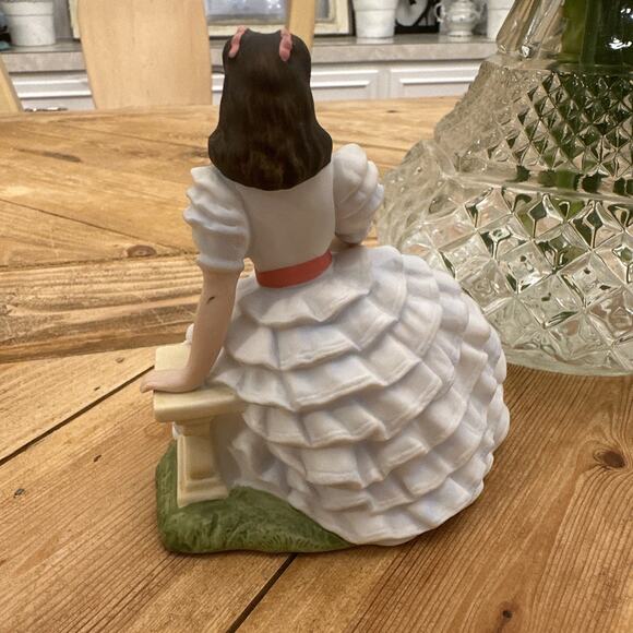 AVON PORCELAIN GONE WITH THE WIND SCARLETT O’HARA 1983 Vintage - Picture 8 of 13